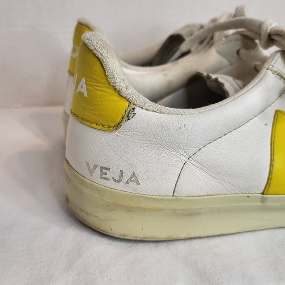 Veja campo white with yellow trim lace up rubber sole size 9 - Picture 7 of 15